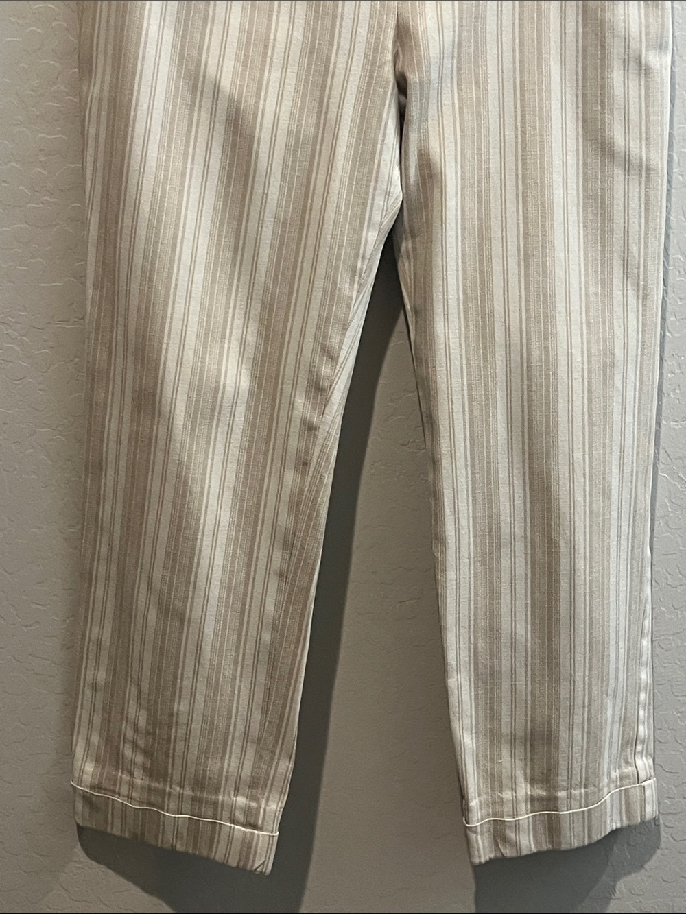 Tory Burch Striped Beige & Cream Crop Pants - Picture 5 of 13